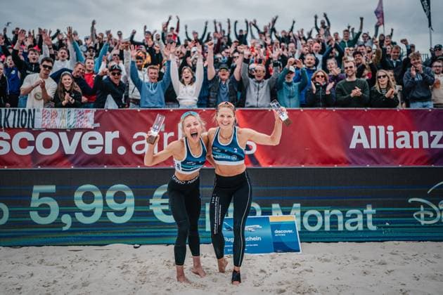 Beach volleyball women German Beach Tour 2024 Tourstop Bremen 09 06 2024 f l Paula Schürholz and Kim van de Velde win the tour stop in Bremen Bremen Waterfront Bremen Germany