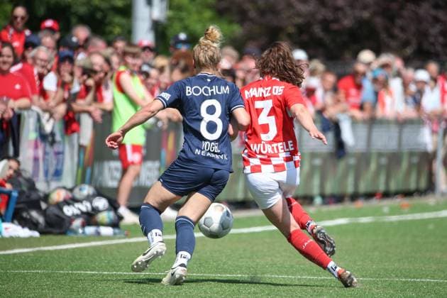 09 06 2024, xusrbx, Soccer 2 Bundesliga Relegation, FSV Mainz 05 Damen VfL Bochum Damen emspor, v l Ann Sophie Vogel VfL Bochum, 8 , Fabienne Wuertele 1 FSV Mainz, 3 , DFL DFB REGULATIONS PROHIBIT ANY USE OF PHOTOGRAPHS as IMAGE SEQUENCES and or QUASI VIDEO Mainz