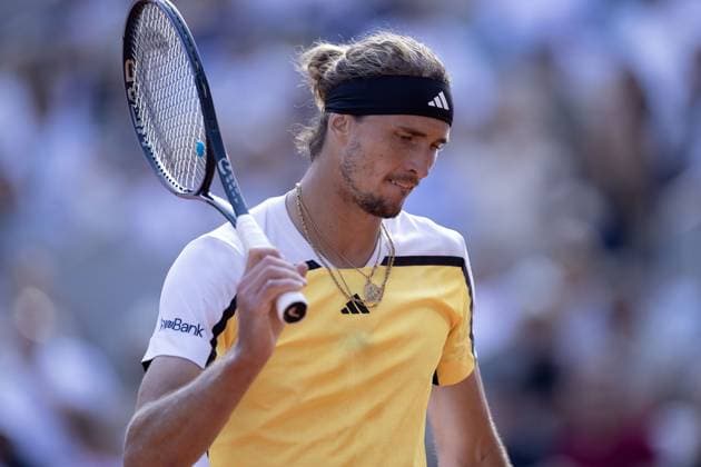 Alexander Zverev of Germany frustrated French Open Tennis, Day 15, Tennis, Roland Garros, Paris, France - 09 June 2024  Copyright: xEllaxLing Shutterstockx 14523811au