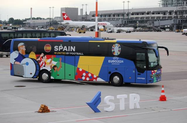 BAU 09 06 2024 Stuttgart European Football Championship Arrival of the Spanish national team at Stuttgart Airport, the Spanish bus