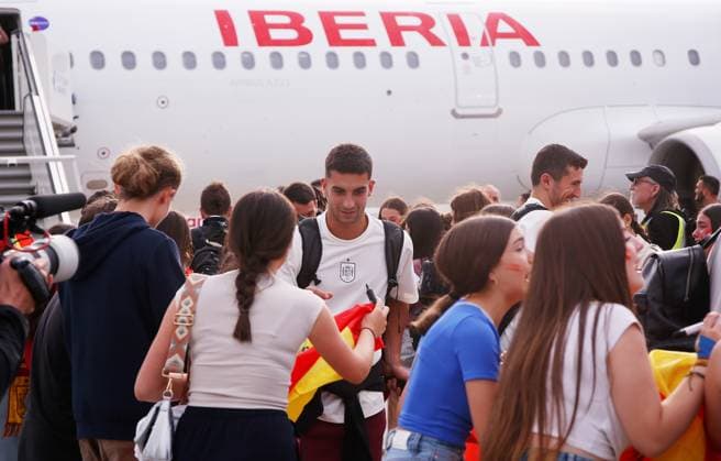 BAU 09 06 2024 Stuttgart European Football Championship Arrival of the Spanish national team at Stuttgart Airport,