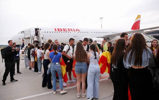 BAU 09 06 2024 Stuttgart European Football Championship Arrival of the Spanish national team at Stuttgart Airport,