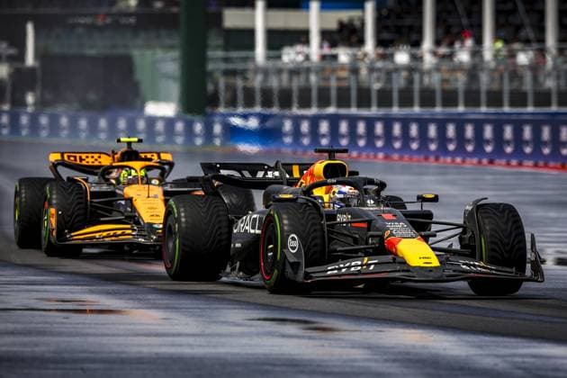 01 VERSTAPPEN Max (nld), Red Bull Racing RB20, action during the Formula 1 AWS Grand Prix du Canada 2024, 9th round of the 2024 Formula One World Championship, WM, Weltmeisterschaft from June 07 to 09, 2024 on the Circuit Gilles Villeneuve, in MontrÃ al, Canada - F1 - CANADIAN GRAND PRIX 2024 DPPI Panoramic  240609_R09_CANADA_DP_XB3_5558