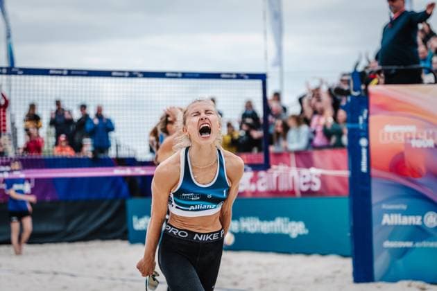 Beach volleyball women German Beach Tour 2024 Tourstop Bremen 09 06 2024 Paula Schürholz shouts jubilantly for victory Bremen Waterfront Bremen Germany