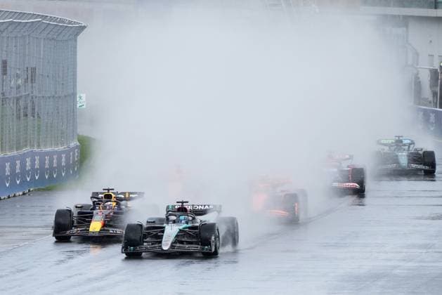June 9, 2024, Montreal, Pq, CANADA: Mercedes driver George Russell, second from left, of the United Kingdom, leads as Red Bull driver Max Verstappen, of The Netherlands, drives during the Canadian Grand Prix Formula 1 car race, in Montreal, Sunday, June 9, 2024. Canada News - June 9, 2024  - ZUMAc35_ 20240609_zaf_c35_037 Copyright: xChristinnexMuschix
