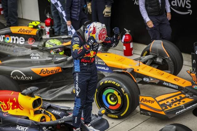 VERSTAPPEN Max (ned), Red Bull Racing RB20, portrait, celebrate his win during the Formula 1 AWS Grand Prix du Canada 2024, 9th round of the 2024 Formula One World Championship, WM, Weltmeisterschaft from June 07 to 09, 2024 on the Circuit Gilles Villeneuve, in MontrÃ al, Canada - F1 - CANADIAN GRAND PRIX 2024 DPPI Panoramic  240609_R09_CANADA_DP_XB3_5959