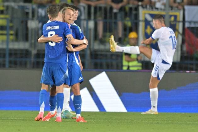 9th June 2024; Stadio Carlo Castellani, Empoli, Italy; International Football Friendly, Italy versus Bosnia Herzegovina; Davide Frattesi of Italy celebrates after scoring the goal for 1-0 in the 38th minute as a Bosnia player shows his frustration  ActionPlus12653013 AllxShotxLive