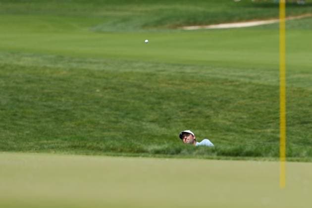 DUBLIN, OH - JUNE 09: Scottie Scheffler plays his shot out of the rough on the 7th hole during the final round of the Memorial Tournament presented by Workday on June 9, 2024 at Muirfield Village Golf Club in Dublin, Ohio. (Photo by Jason Mowry Icon Sportswire) GOLF: JUN 09 PGA, Golf Herren the Memorial Tournament presented by Workday EDITORIAL USE ONLY Icon240609007
