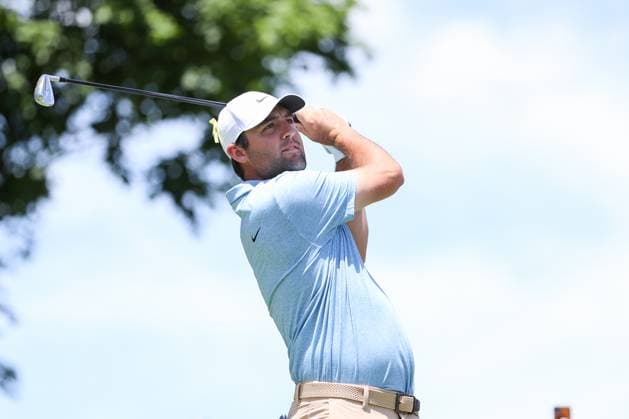 DUBLIN, OH - JUNE 09: Scottie Scheffler of the United States watches his tee shot on the 3rd hole during the final round of the Memorial Tournament presented by Workday at Muirfield Village Golf Club on June 9, 2024 in Dublin, Ohio. (Photo by Ian Johnson Icon Sportswire) GOLF: JUN 09 PGA, Golf Herren the Memorial Tournament presented by Workday EDITORIAL USE ONLY Icon240609015
