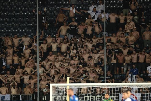 Sport Bilder des Tages Empoli, Italy, 9th June 2024. Bare chested Bosnia fans cheer on their team the International Friendly, Länderspiel, Nationalmannschaft match at Stadio Carlo Castellani, Empoli. Picture credit should read: Jonathan Moscrop Sportimage EDITORIAL USE ONLY. No use with unauthorised audio, video, data, fixture lists, club league logos or live services. Online in-match use limited to 120 images, no video emulation. No use in betting, games or single club league player publications. SPI-3180-0025