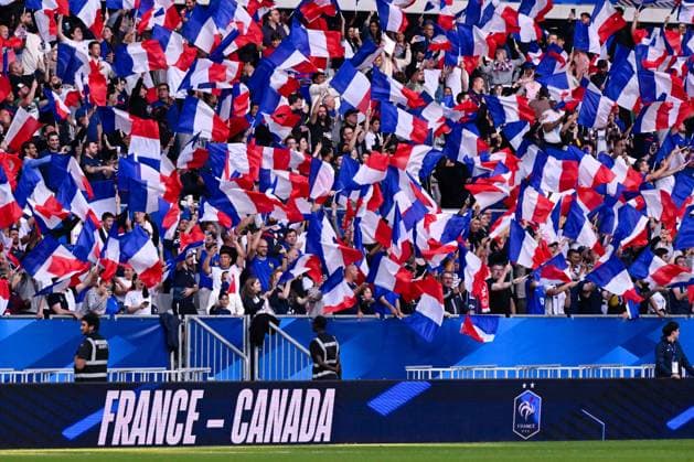 Fans of France during the Friendly match between France and Canada at Matmut Atlantique on June 09, 2024 in Bordeaux, France. ( Photo by federico pestellini panoramic ) - FOOTBALL : France vs Canada - Bordeaux - 09 06 2024 FedericoPestellini Panoramic 