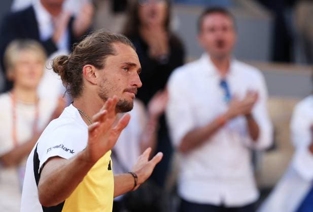 (240610) -- PARIS, June 10, 2024 -- Alexander Zverev attends the awarding ceremony after the men s singles final match between Carlos Alcaraz of Spain and Alexander Zverev of Germany at the French Open tennis tournament at Roland Garros, Paris, France, June 9, 2024. ) (SP)FRANCE-PARIS-TENNIS-FRENCH OPEN-MEN S SINGLES-FINAL GaoxJing 