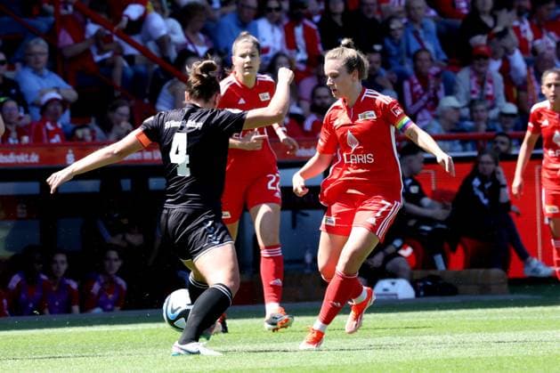 DEU, Region, Women, 1 FC Union vs Henstedt Ulzburg, 09 06 2024, Stadion Alte Foersterei, Berlin, DEU, Region, Women, 1 FC Union vs Henstedt Ulzburg, in the picture Lisa Heiseler 1 FC Union Berlin 7 , Malin Hegeler Henstedt Ulzburg 4 DFL regulations prohibit any use of Photographs as image sequences and or quasi video Foto Juergen Engler nordphoto GmbH nordphotoxGmbHx xEngler nph00076