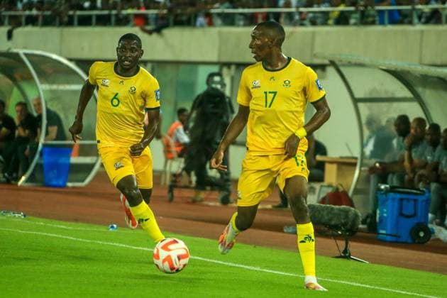 UYO, NIGERIA - JUNE 7: Elias Mokwana and Aubrey Modiba of South AFrica during the 2026 FIFA World Cup, WM, Weltmeisterschaft, Fussball Qualifier match between Nigeria and South Africa at Goodswill Akpabio International Stadium on June 7, 2024 in Uyo, Nigeria. Photo by Oty Silas Copyright: xShengolpixsx