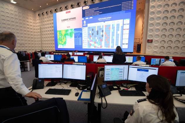 The IPCC in Neuss, interior view, general, feature, border motif, symbol photo Opening of the IPCC International Police cooperation Center for the UEFA European Football Championship 2024, , Neuss, on 10 06 2024 Â