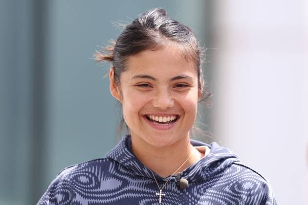 Emma Raducanu talks to the media. Rothesay Open Nottingham, Day 1, Tennis, Lexus Nottingham Tennis Centre, Nottingham, UK - 10 June 2024  Copyright: xRyanxBrowne Shutterstockx 14523726at