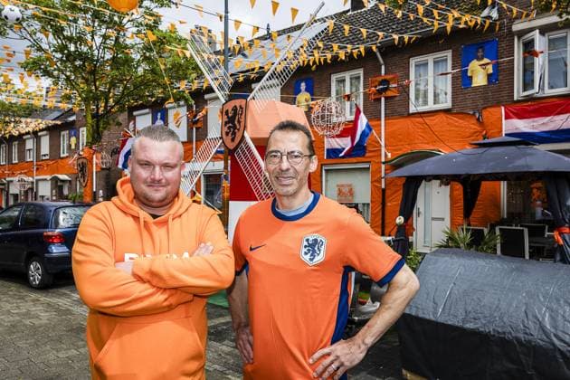 BREDA - 10-06 -2024. Oranjestraat Ahornstraat Breda. (l-r) Jaimy Weijgers, Christiaan de Leij. Oranjestraat Ahornstraat Breda  x25461979x Copyright: