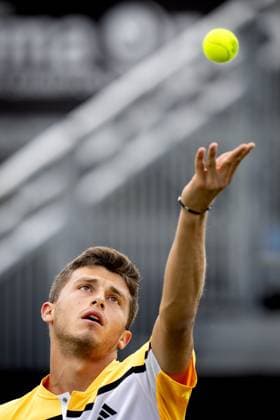 ROSMALEN - Luca Nardi (ITA) in action against David Goffin (BEL) on the third day of the Libema Open tennis tournament in Rosmalen. ANP SANDER KONING xVIxANPxSportx xxANPxIVx 500779739 originalFilename: 500779739.jpg
