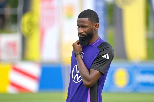 Antonio Ruediger GER skeptical,gesture, action,single image,cropped single motif,half figure,half figure public training, German national football team,training camp in Herzogenaurach on 10 06 2024