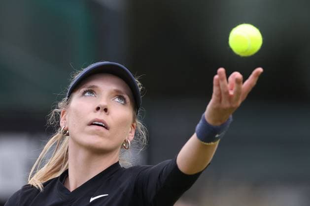 Katie Boulter her 1st round match on Centre Court against Harriet Dart Rothesay Open Nottingham, Day 1, Tennis, Lexus Nottingham Tennis Centre, Nottingham, UK - 10 June 2024  Copyright: xRyanxBrowne Shutterstockx 14523726ct