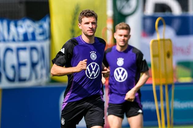 Thomas Müller Germany , 13 warming up, GER, DFB, Public training, Football mens national team Germany, UEFA European Football Championship 2024, Herzogenaurach 10 06 2024 GER, DFB, Public training, Football mens national team Germany, UEFA European Football Championship 2024, Herzogenaurach 10 06 2024 Herzogenaurach Copyright: xEibner-Pressefoto FlorianxWieganx EP_FWD