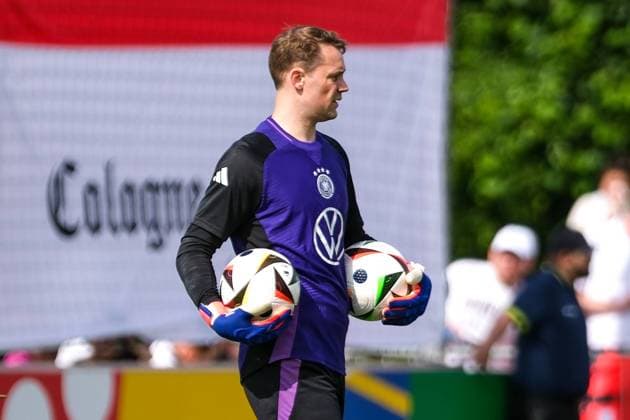 Manuel Neuer Germany , 01 on the ball, GER, DFB, Public training, Football mens national team Germany, UEFA European Football Championship 2024, Herzogenaurach 10 06 2024 GER, DFB, Public training, Football mens national team Germany, UEFA European Football Championship 2024, Herzogenaurach 10 06 2024 Herzogenaurach Copyright: xEibner-Pressefoto FlorianxWieganx EP_FWD
