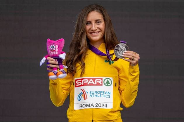 Sport Themen der Woche KW24 Sport Bilder des Tages Gesa Felicitas Krause (Silvesterlauf Trier, Germany), 3000m steeplechase women (3000m Hindernis Frauen), Medaille, Silber, Siegerehrung, ITA, Leichtathletik, Athletics, European Athletics Championships Rome, Leichtathletik Europameisterschaften Rom 2024, 10.06.2024, ITA, Leichtathletik, Athletics, European Athletics Championships Rome, Leichtathletik Europameisterschaften Rom 2024, 10.06.2024 Rom *** Gesa Felicitas Krause Silvesterlauf Trier, Germany , 3000m steeplechase women 3000m steeplechase women , Medal, Silver, Award ceremony, ITA, Leichtathletik, Athletics, European Athletics Championships Rome, Leichtathletik Europameisterschaften Rom 2024, 10 06 2024, ITA, Leichtathletik, Athletics, European Athletics Championships Rome, Leichtathletik Europameisterschaften Rom 2024, 10 06 2024 Rome Copyright: xStefanxMayerx EP_SMR