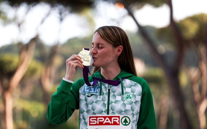 2024 European Athletics Championships, Stadio Olympico, Rome 10 6 2024 Women™s 1500m Final Medal Presentation Ireland™s Ciara Mageean celebrates with her gold medal Ciara Mageean celebrates with her gold medal 10 6 2024  Copyright: x INPHO MorganxTreacyx MT2_3562