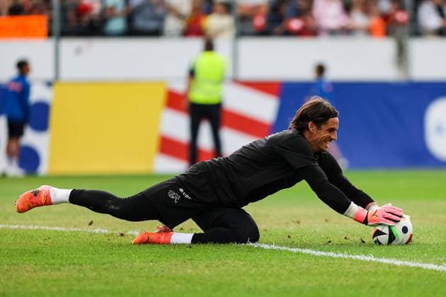 Yann Sommer Swiss, Switzerland has fun at goalkeeper training GER, Training football mens national team Switzerland, Swiss, UEFA European Football Championship 2024 DFB DFL REGULATIONS PROHIBIT ANY USE OF PHOTOGRAPHS AS IMAGE SEQUENCES AND OR QUASI VIDEO GER, Training football mens national team Switzerland, Swiss, UEFA European Football Championship 2024 Stuttgart Copyright: xEibner-Pressefoto RogerxBuerkex EP