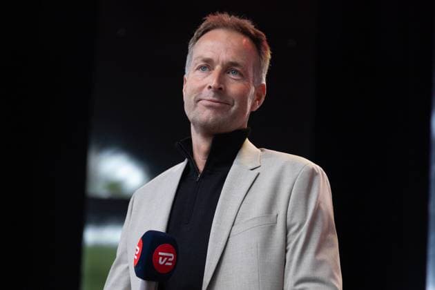 Head coach Kasper Hjulmand of Denmark on the stage in Tivoli in Copenhagen Monday June, 10, 2024. DBU, TV2 and Tivoli send the Danish men s national football team off to the UEFA EURO, EM, Europameisterschaft,Fussball 2024 with a live show from Tivoli in Copenhagen Copenhagen Tivoli Denmark Copyright: xKristianxTuxenxLadegaardxBergx 2E6A3965