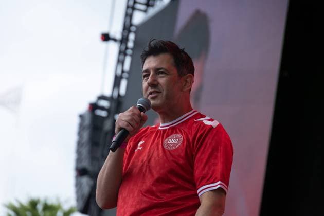 Danish stand-up comedian Anders Fjelsted on the stage in Tivoli in Copenhagen Monday June, 10, 2024. DBU, TV2 and Tivoli send the Danish men s national football team off to the UEFA EURO, EM, Europameisterschaft,Fussball 2024 with a live show from Tivoli in Copenhagen Copenhagen Tivoli Denmark Copyright: xKristianxTuxenxLadegaardxBergx 2E6A3523
