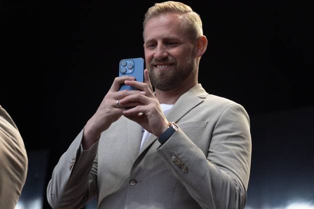 Denmark s goalkeeper Kasper Schmeichel on the stage in Tivoli in Copenhagen Monday June, 10, 2024. DBU, TV2 and Tivoli send the Danish men s national football team off to the UEFA EURO, EM, Europameisterschaft,Fussball 2024 with a live show from Tivoli in Copenhagen Copenhagen Tivoli Denmark Copyright: xKristianxTuxenxLadegaardxBergx 2E6A4871