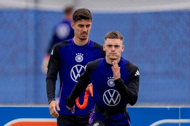 Football national team, training on 11 06 2024 in Herzogenaurach Germanys Kai Havertz l and Germanys Florian Wirtz complete strengthening exercises Important note In accordance with FIFA or UEFA regulations, it is prohibited to use or have used photographs taken in the stadium and or of the match in the form of sequential images and or video-like photo series Foto Kirchner Media DI Copyright: xKirchner-Media DIx