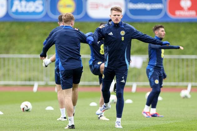 Scott McTominay of Scotland during the training session Scotland Training Session and press conference, PK, Pressekonferenz UEFA European Championship, EM, Europameisterschaft 2024, Group A Football, Stadion am Groben, Garmisch-Partenkirchen, Germany, 11 Jun 2024 EDITORIAL USE ONLY No use with unauthorised audio, video, data, fixture lists, club league logos or live services. Online in-match use limited to 120 images, no video emulation. No use in betting, games or single club league player publications.  Copyright: xPaulxCurrie Shutterstockx 14523736ac