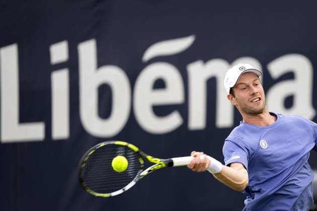 Tennis, ATP-Turnier in s Hertogenbosch ROSMALEN - Botic van de Zandschulp (NED) in action against Mackenzie McDonald (USA) on the fourth day of the Libema Open tennis tournament in Rosmalen. ANP SANDER KONING xVIxANPxSportx xxANPxIVx 500849160 originalFilename: 500849160.jpg