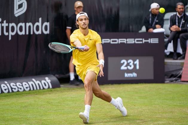 BOSS Open ATP 250 2024 Stuttgart, 11 06 2024 Lorenzo Musetti ITA, Italy BOSS Open 2024, ATP 250, TC Weissenhof grounds on 10 06 2024, Stuttgart Copyright: xBEAUTIFULxSPORTSx Pajonkx