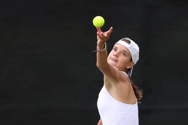 Emiliana Arango during a round of 32 match against Tatjana Maria Rothesay Open Nottingham, Day 2, Tennis, Lexus Nottingham Tennis Centre, Nottingham, UK - 11 June 2024  Copyright: xRyanxBrowne Shutterstockx 14523727ao