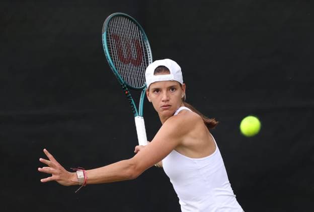 Emiliana Arango during a round of 32 match against Tatjana Maria Rothesay Open Nottingham, Day 2, Tennis, Lexus Nottingham Tennis Centre, Nottingham, UK - 11 June 2024  Copyright: xRyanxBrowne Shutterstockx 14523727ar