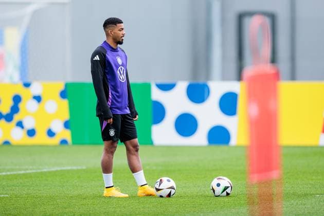 Training camp preparation UEFA EURO 2024 Germany 11 06 2024 Benjamin Henrichs Germany, 20 on the ball Training camp preparation UEFA EURO 2024 Germany Training HerzoBase, Herzogenaurach on 11 06 2024 Copyright: xBEAUTIFULxSPORTS Wunderlx
