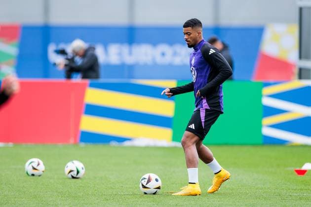 Training camp preparation UEFA EURO 2024 Germany 11 06 2024 Benjamin Henrichs Germany, 20 on the ball Training camp preparation UEFA EURO 2024 Germany Training HerzoBase, Herzogenaurach on 11 06 2024 Copyright: xBEAUTIFULxSPORTS Wunderlx