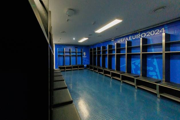 Stadium Open Media Day Arena Frankfurt, 11 06 2024 View of the changing room in blue Uefa blue Stadium Open Media Day Arena Frankfurt, 11 06 2024 Copyright: xBEAUTIFULxSPORTS Hahnex