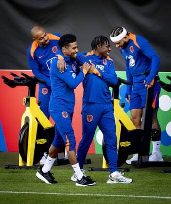 EURO 2024, Nationalteam Niederlande, Training WOLFSBURG - (l-r) Ian Maatsen and Jeremie Frimpong during a training session of the Dutch national team, Nationalteam at the AOK Stadium on June 11, 2024 in Wolfsburg, Germany. The Dutch national team is preparing for the first group match at the European Football Championship in Germany against Poland. ANP KOEN VAN WEEL UEFA EURO, EM, Europameisterschaft,Fussball 2024 Germany 2024 xVIxANPxSportx xxANPxIVx 500870365 originalFilename: 500870365.jpg
