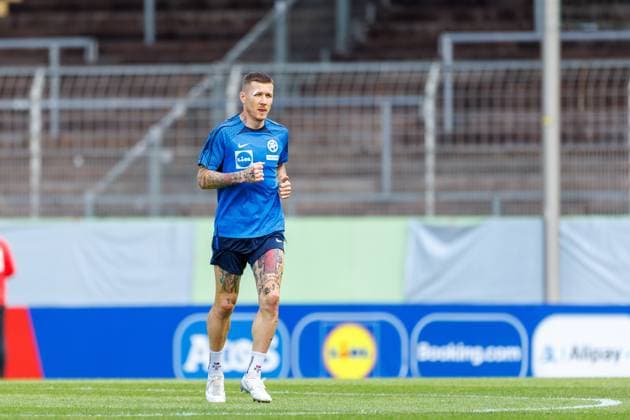 Public training, Slovakia, Mainz, 11 06 2024 Juraj Kucka Slovakia 19 Public training of the national team of Slovakia in the Bruchweg Stadium on the Wolfgang Frank Campus, Mainz, 11 06 2024 Copyright: xBEAUTIFULxSPORTS Hahnex
