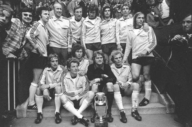 Archive pictures of the week SPORT KW24