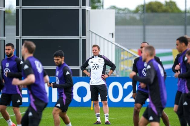 Julian Nagelsmann Germany , coach gestures, facial expressions, GER, DFB, training, mens national football team Germany, UEFA European Football Championship 2024, Herzogenaurach 12 06 2024 GER, DFB, training, mens national football team Germany, UEFA European Football Championship 2024, Herzogenaurach 12 06 2024 Herzogenaurach Copyright: xEibner-Pressefoto FlorianxWieganx EP_FWD