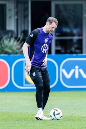 Training camp preparation UEFA EURO 2024 Germany 12 06 2024 Manuel Neuer Germany, 1 on the ball Training camp preparation UEFA EURO 2024 Germany Training HerzoBase, Herzogenaurach on 12 06 2024 Copyright: xBEAUTIFULxSPORTS Wunderlx