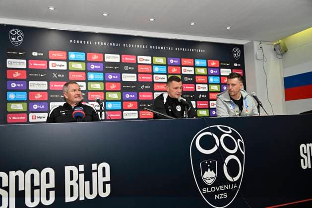 GER, UEFA European Championship 2024, Slovenian Base Camp Wuppertal 12 06 2023,Wuppertal ,Stadion am Zoo, GER, UEFA European Championship 2024, Slovenian Base Camp Wuppertal in the picture coach Madjar Kek SVN , co-coach Ales Reh and press spokesman NordphotoxGmbHx xFreund nph00018