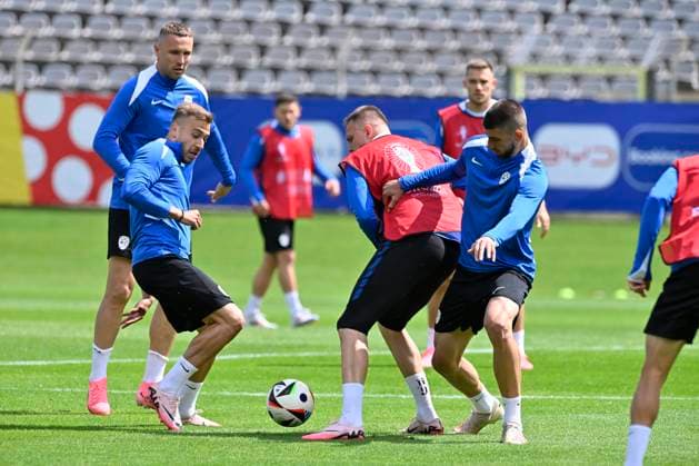 GER, UEFA European Championship 2024, Slovenian Base Camp Wuppertal 12 06 2023,Wuppertal ,Stadion am Zoo, GER, UEFA European Championship 2024, Slovenian Base Camp Wuppertal in the picture it was already getting down to business in training NordphotoxGmbHx xFreund nph00018
