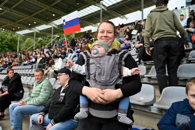 GER, UEFA European Championship 2024, Slovenian Base Camp Wuppertal 12 06 2023,Wuppertal ,Stadion am Zoo, GER, UEFA European Championship 2024, Slovenian Base Camp Wuppertal in the picture the smallest fan with the Slovenian flag in the stadium NordphotoxGmbHx xFreund nph00018