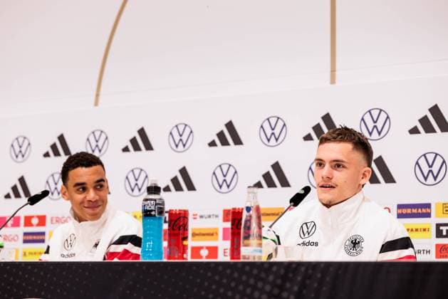 Training camp preparation UEFA EURO 2024 Germany 12 06 2024 Jamal Musiala Germany, 10 and Florian Wirtz Germany, 17 laughing, smiling Training camp preparation UEFA EURO 2024 Germany Press conference HerzoBase, Herzogenaurach on 12 06 2024 Copyright: xBEAUTIFULxSPORTS Wunderlx
